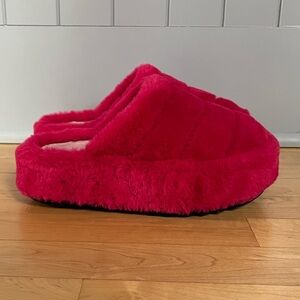Free People IT'S A VIBE cozy platform slippers - NWOT